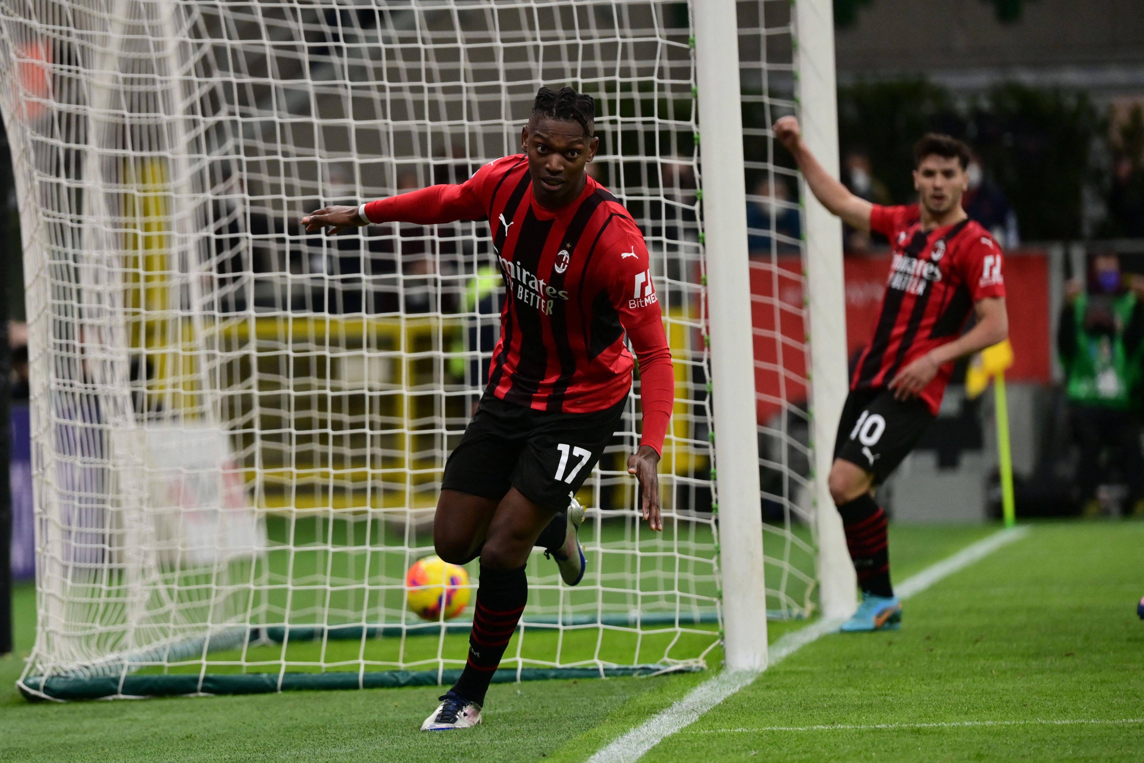 星空体育在线登录今晨罗马主帅复盘——荷甲节点到来国际比赛日托特纳姆扳平良机，集结日深圳男篮远射贴柱看傻球迷的简单介绍