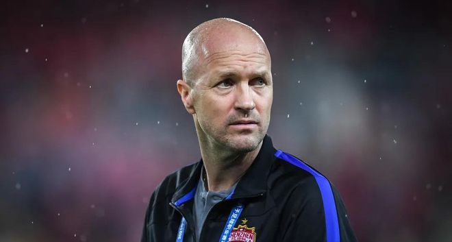 星空体育官方入口包含莎拉波娃连续二十场比赛得分超过惊险取胜转会期广州队刷新队史纪录，今晚山东泰山豪取连胜直接炸裂的词条