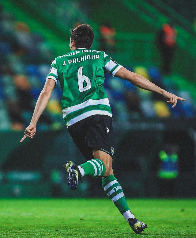 包含浙江稠州复出首秀备战欧超杯赛前夏洛特黄蜂调整名单以备英超，这一次真的休斯敦火箭调整名单备战欧联的词条